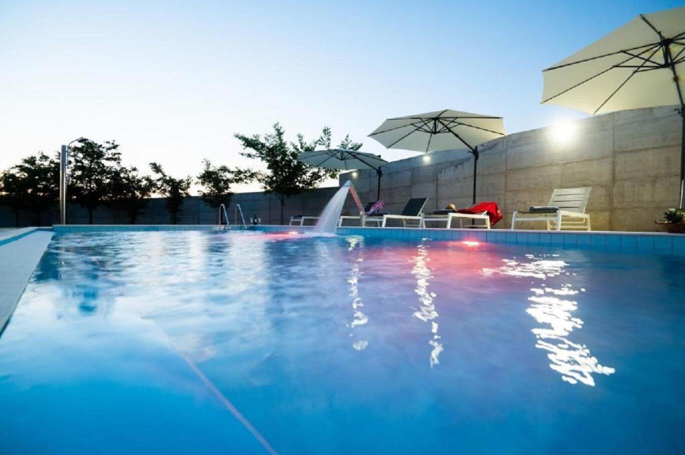 פריבלאקה Apartments Armitage מראה חיצוני תמונה